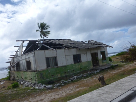 Nauru abandoned house with asbestos mar2013 for webpage